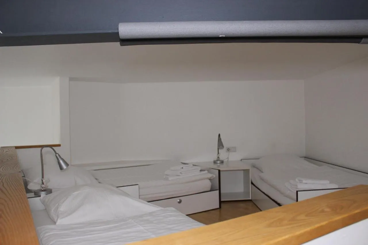 Gls Studio Hotel Берлин