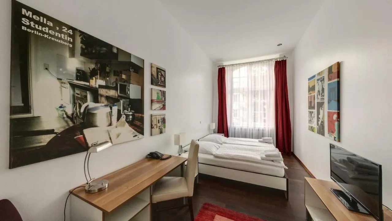Gls Studio Hotel Берлин